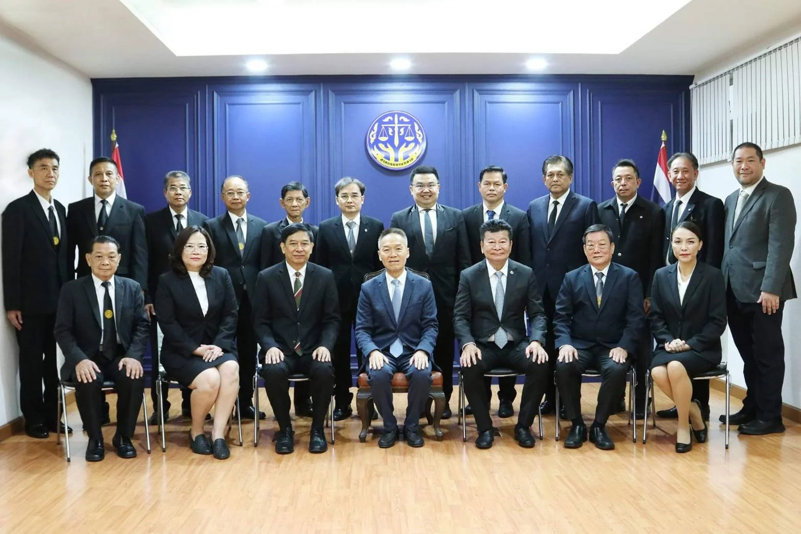 ผู้พิพากษาสมทบศาลแรงงานกลาง 